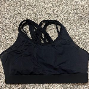 Black sports bra